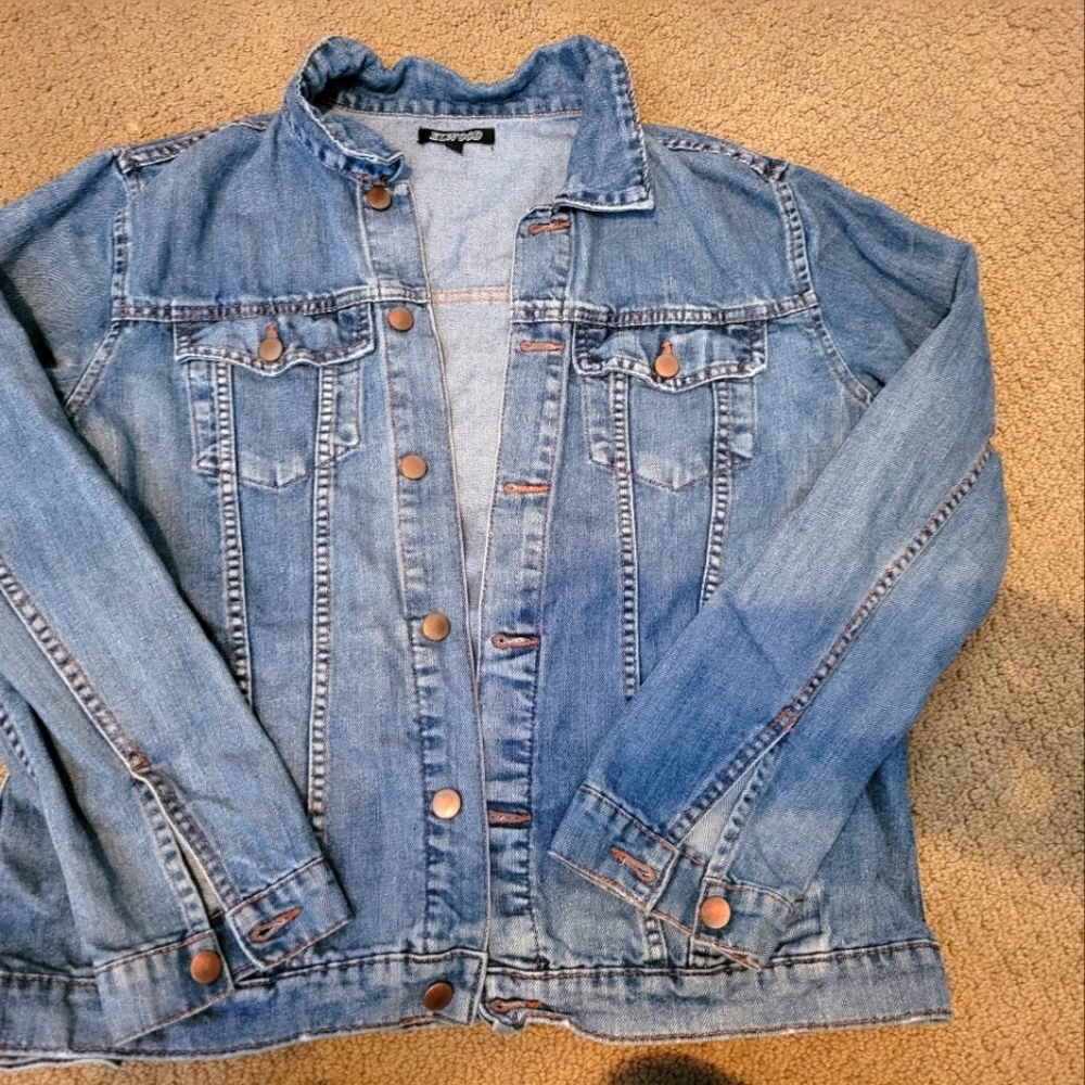 Men's denim jacket